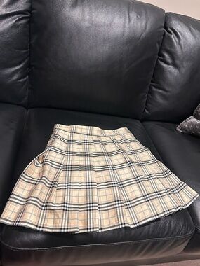 Pleated Plaid Mini Skirt in Beige and Black